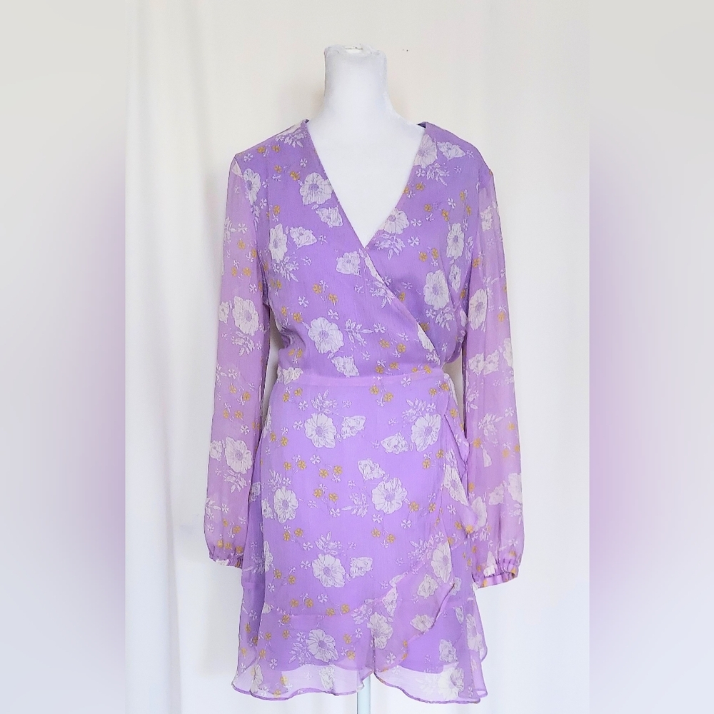 All in Favor Brittany Wrap Mini Dress Purple Floral Size Medium